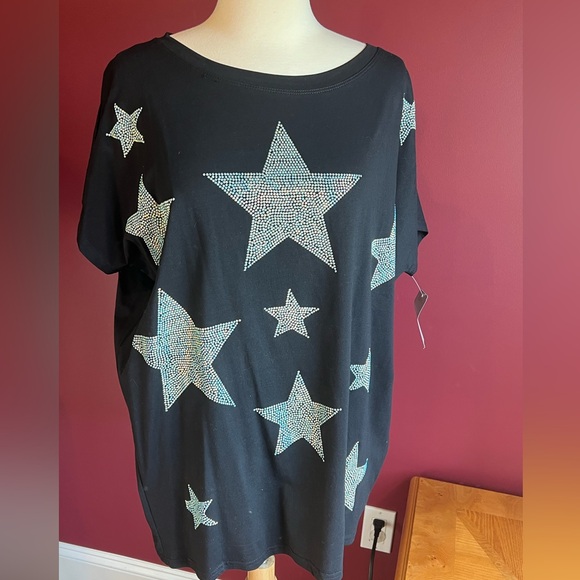 Mc Lorene black oversized tunic tee with iridescent stars one size - Picture 2 of 12